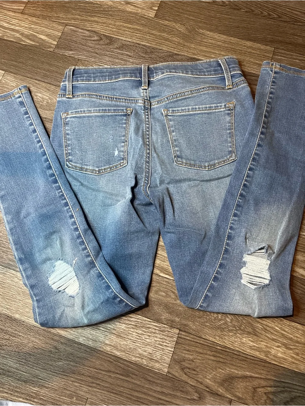 Old Navy Light Blue Girls' Skinny Jeans with Button Detail